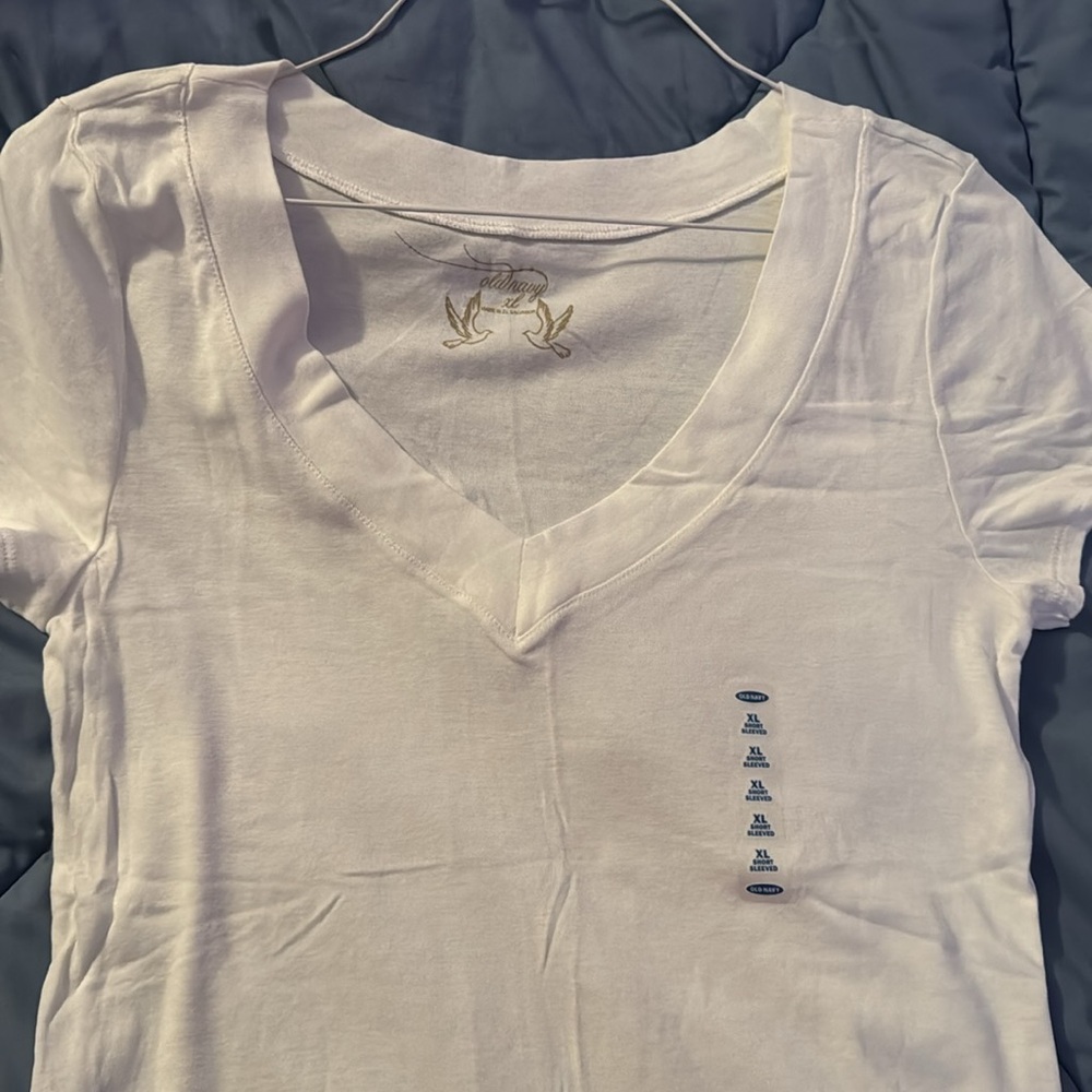 Drawstring Pajama bottoms (so they’re adjustable) with tee shirt top - Picture 4 of 7